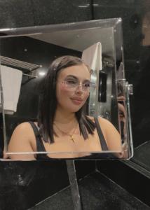 643109403: Chica busca chico en Barcelona