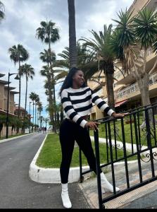 634111454: Chica busca chico en Tenerife