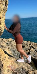 610047229: Chica busca chico en Barcelona