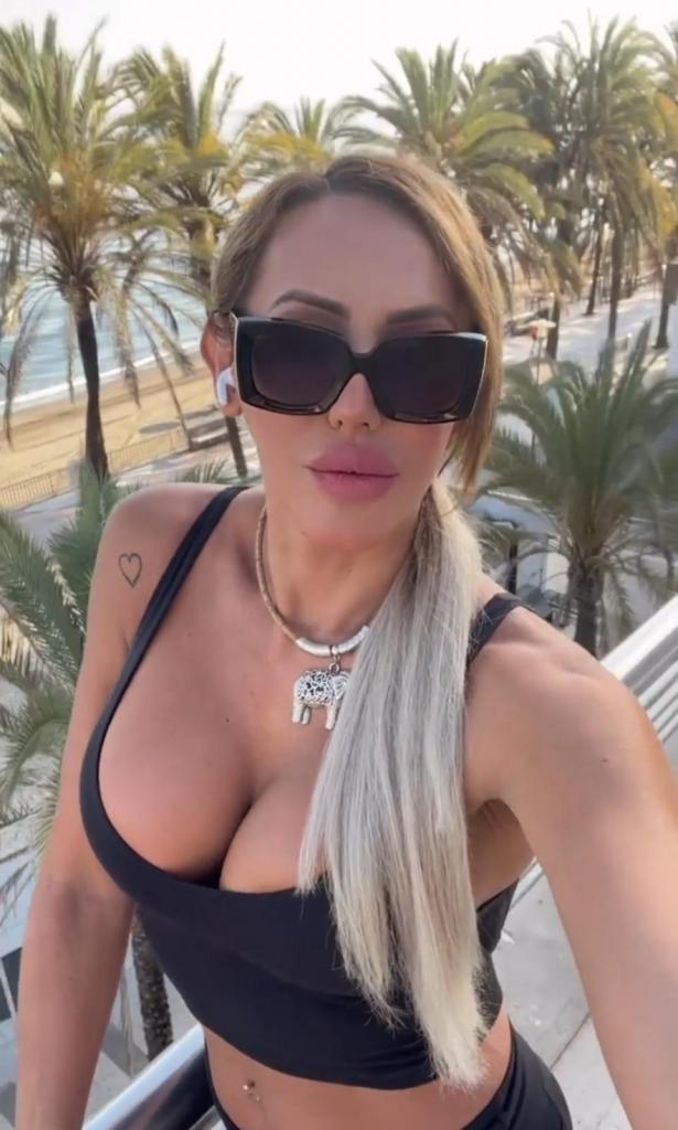 643366970: Transexual en Málaga
