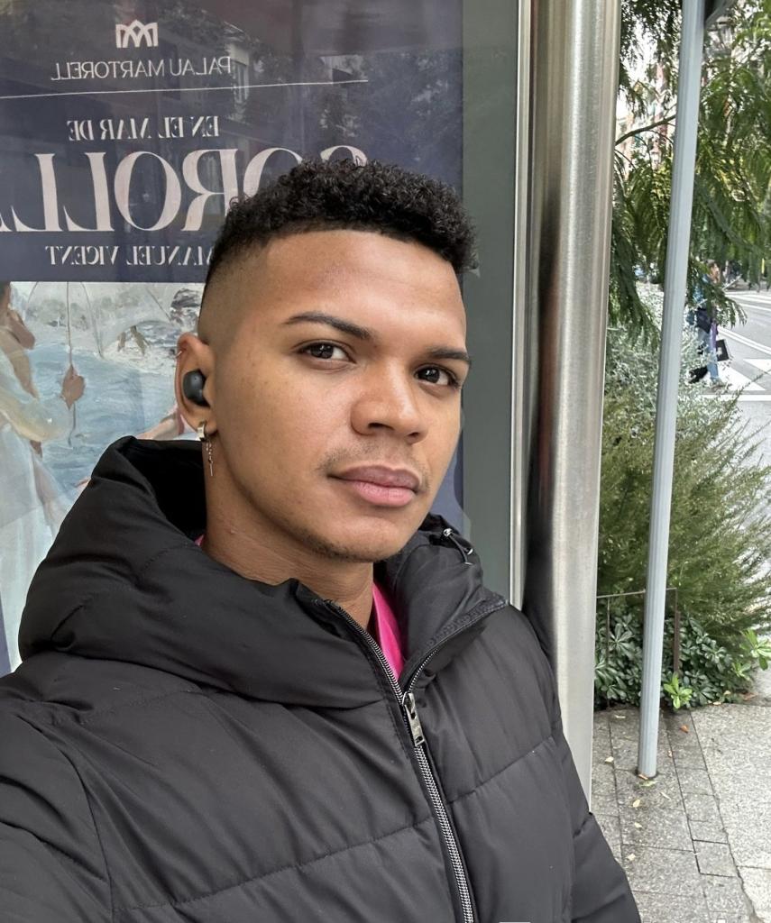 Chico busca chica en Barcelona: 