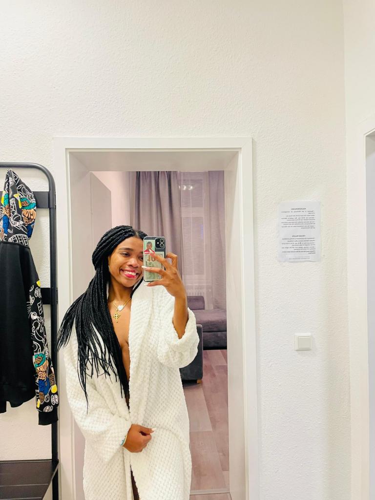 Chica busca chico en Almería: 