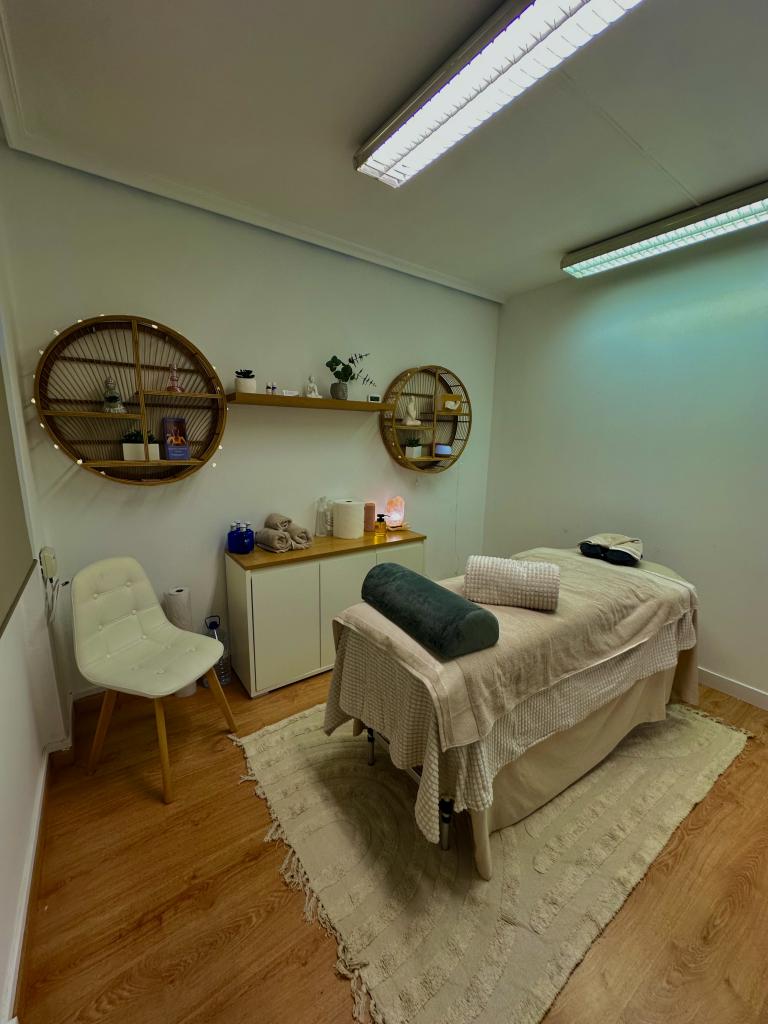 604112522: Chica busca chico en Cantabria