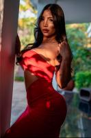 931416396: Chica busca chico en Barcelona