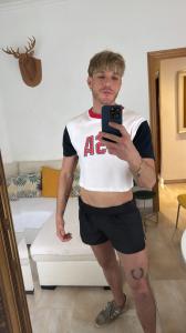 623054714: Chico busca chica en Valencia