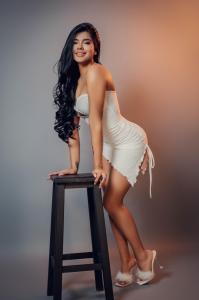 669608091: Chica busca chico en Madrid