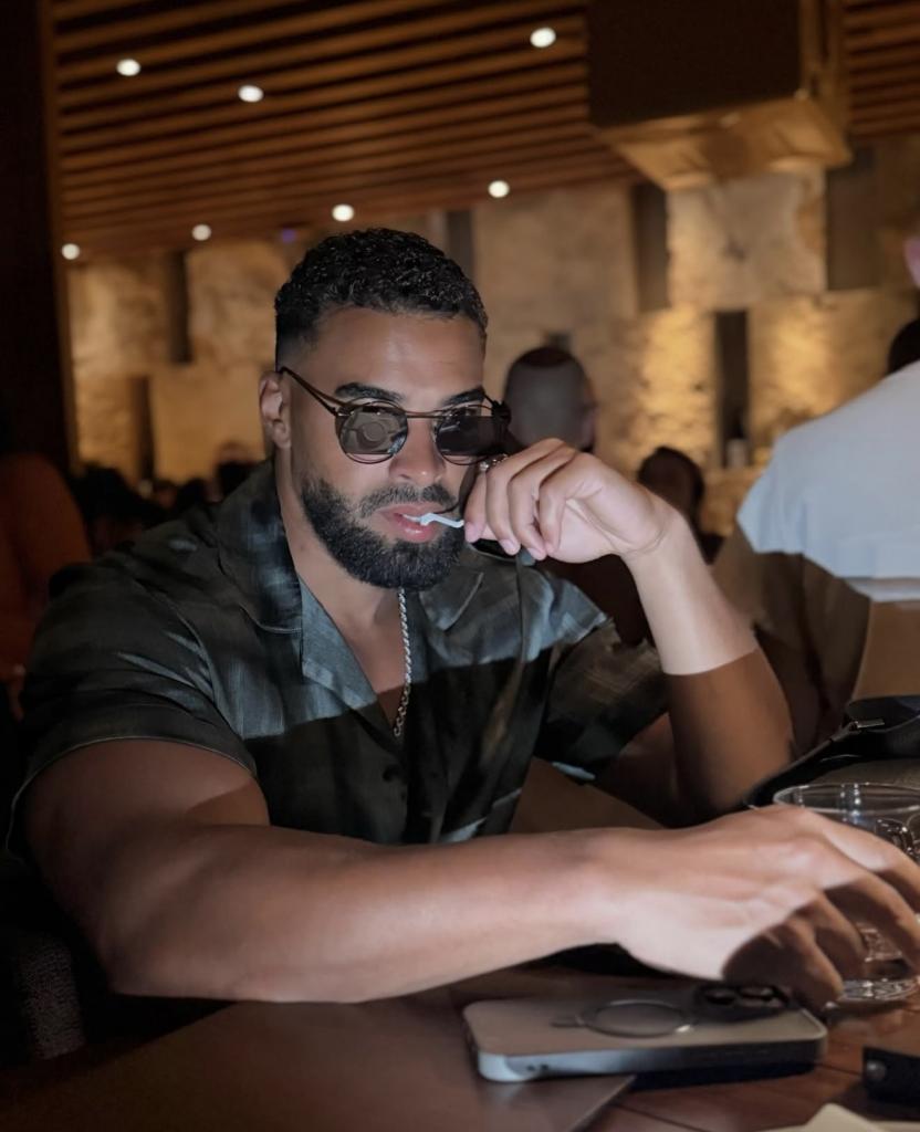 Chico busca chica en Málaga: 