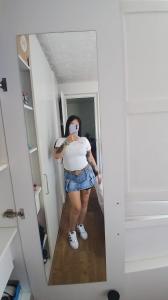 633052089: Chica busca chico en Sevilla