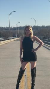 603193245: Chica busca chico en Sevilla