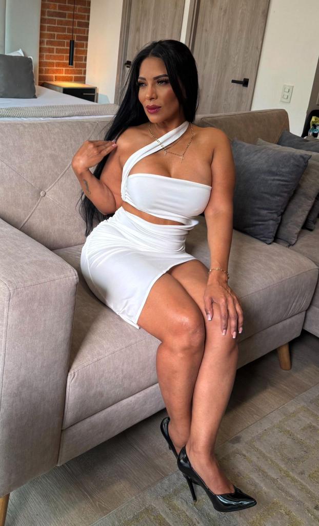 604443386: Chica busca chico en Málaga