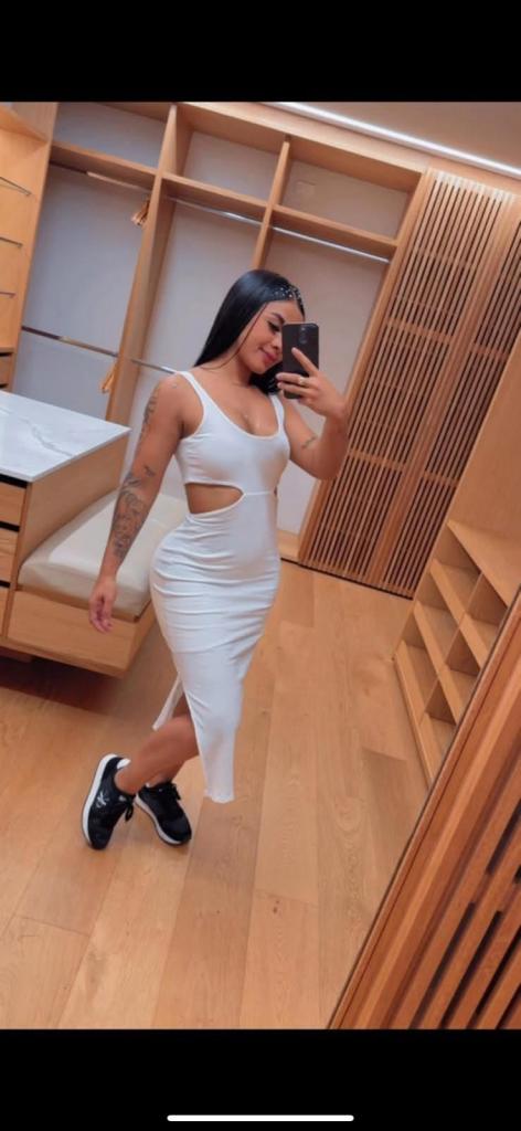 Chica busca chico en Málaga: Chica busca chico