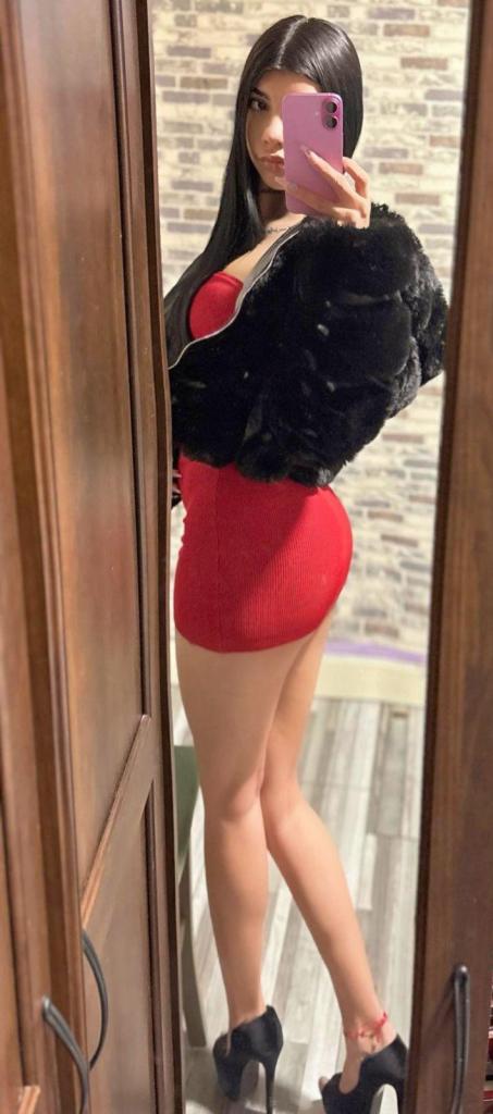 643059518: Chica busca chico en Navarra