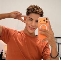 631746177: Chico busca chica en Madrid