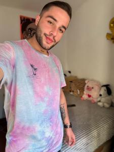 697193756: Chico busca chica en Málaga