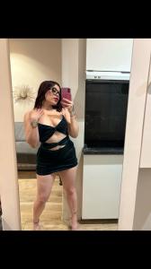 635781154: Chica busca chico en Málaga