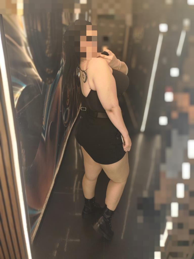 612282398: Chica busca chico en Madrid