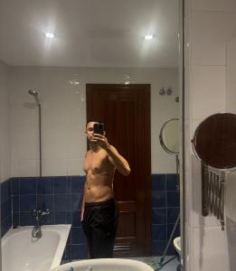 634307743: Chico busca chica en Granada