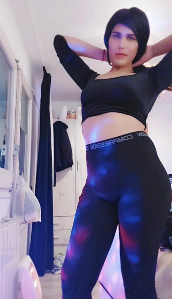 603832422: Chica busca chico en Barcelona