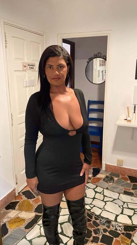 612275761: Chica busca chico en Navarra