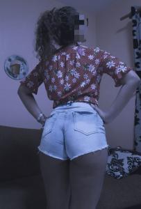 Chica busca chico en Cádiz: 