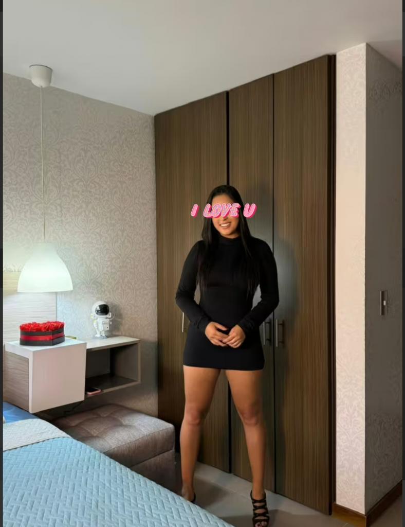 612421335: Chica busca chico en Sevilla