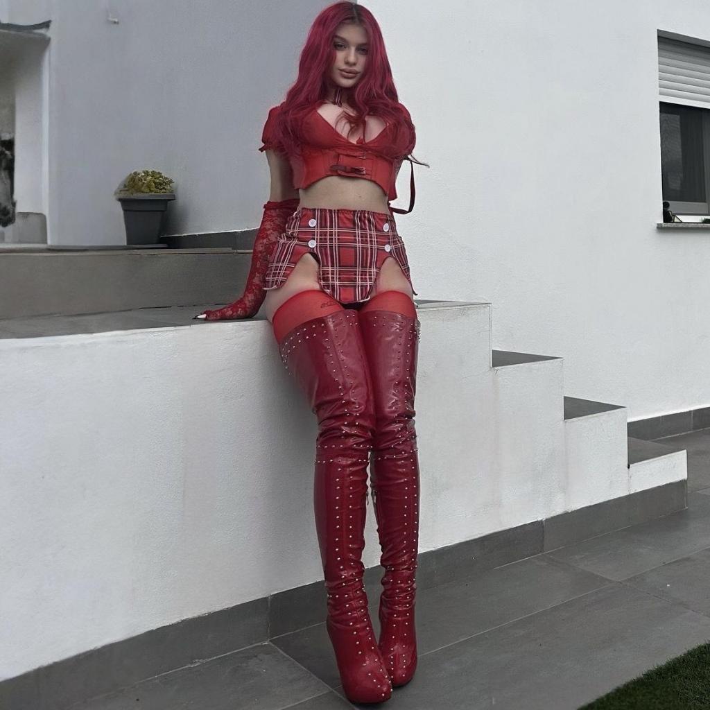 687784024: Travesti en Granada