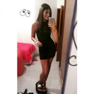 643902769: Chica busca chico en Alicante